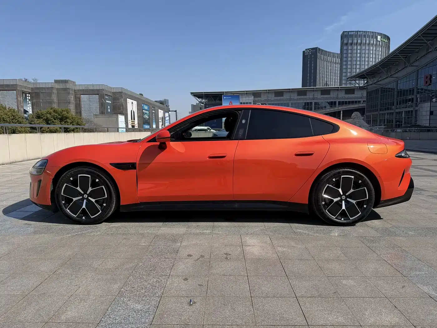 XIAOMI CAR XIAOMI SU7