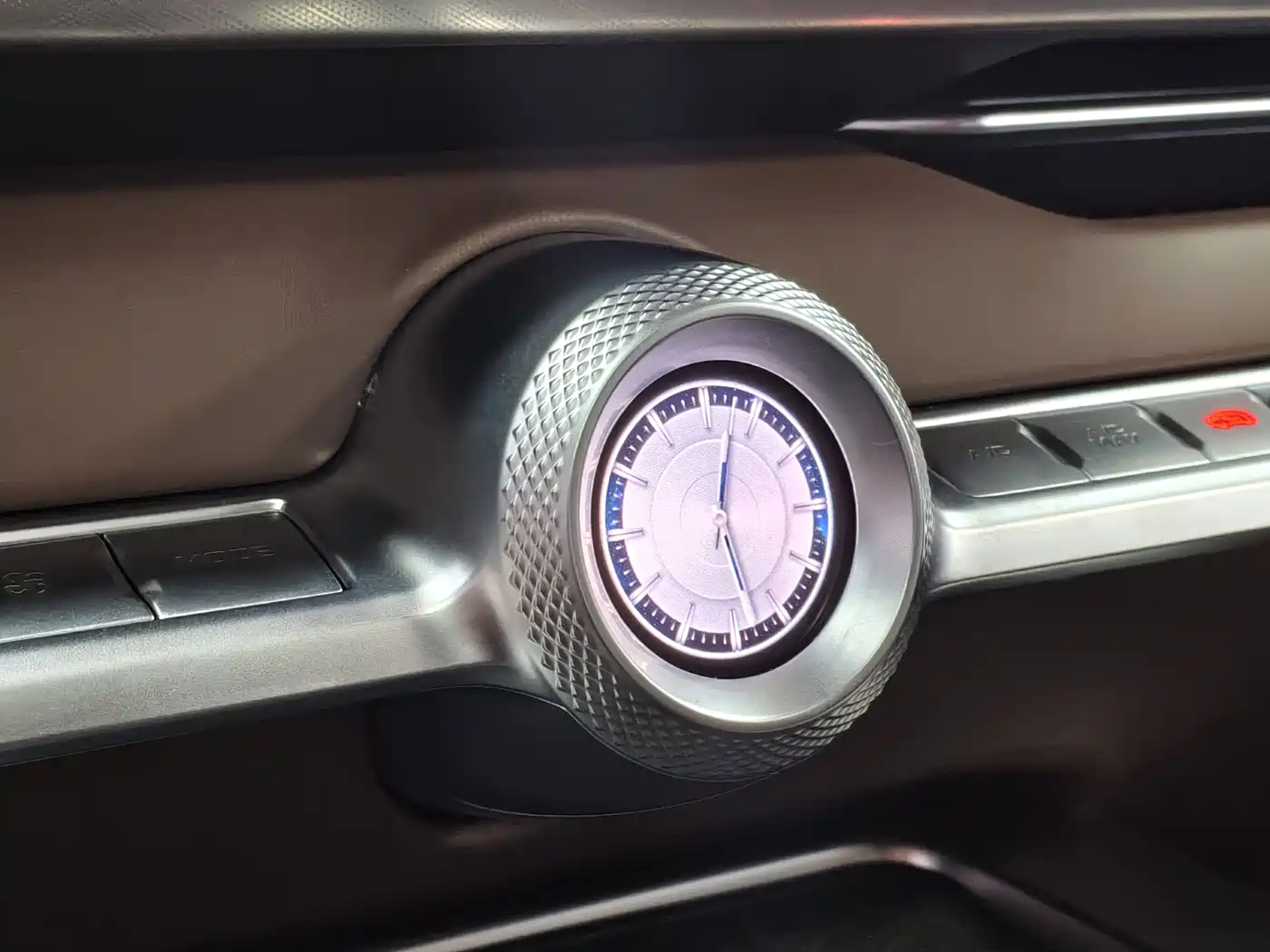 TANK TANK 700 NEW ENERGY