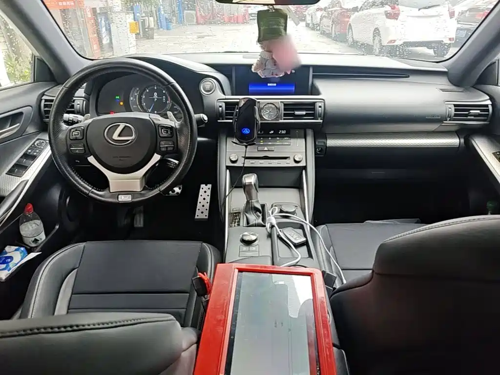 Lexus IS 2019 2017 300 F SPORT