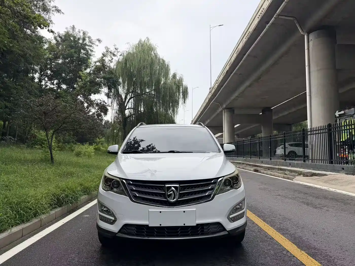 Baojun 560 2017 2016 1.5T Manual Elite