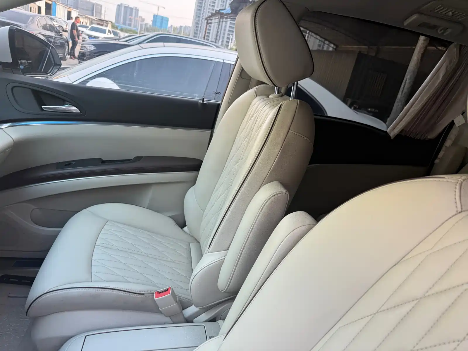 Фото 8 - Buick GL8