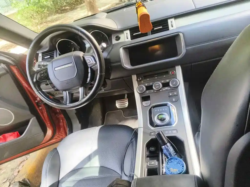 Photo 11 - Land Rover Range Rover Evoque (Import)