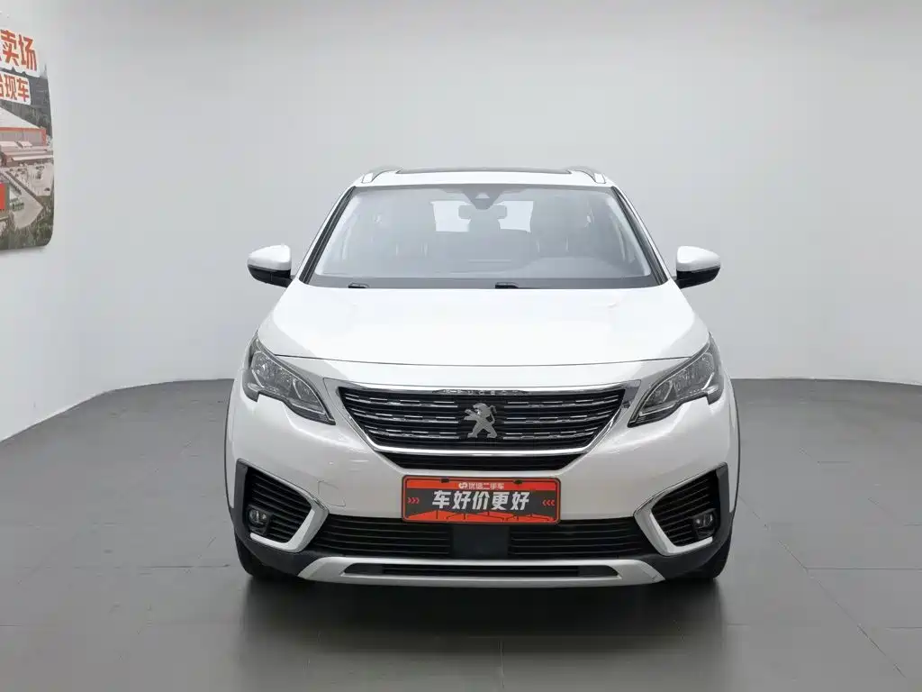 Фото 3 - Peugeot 5008