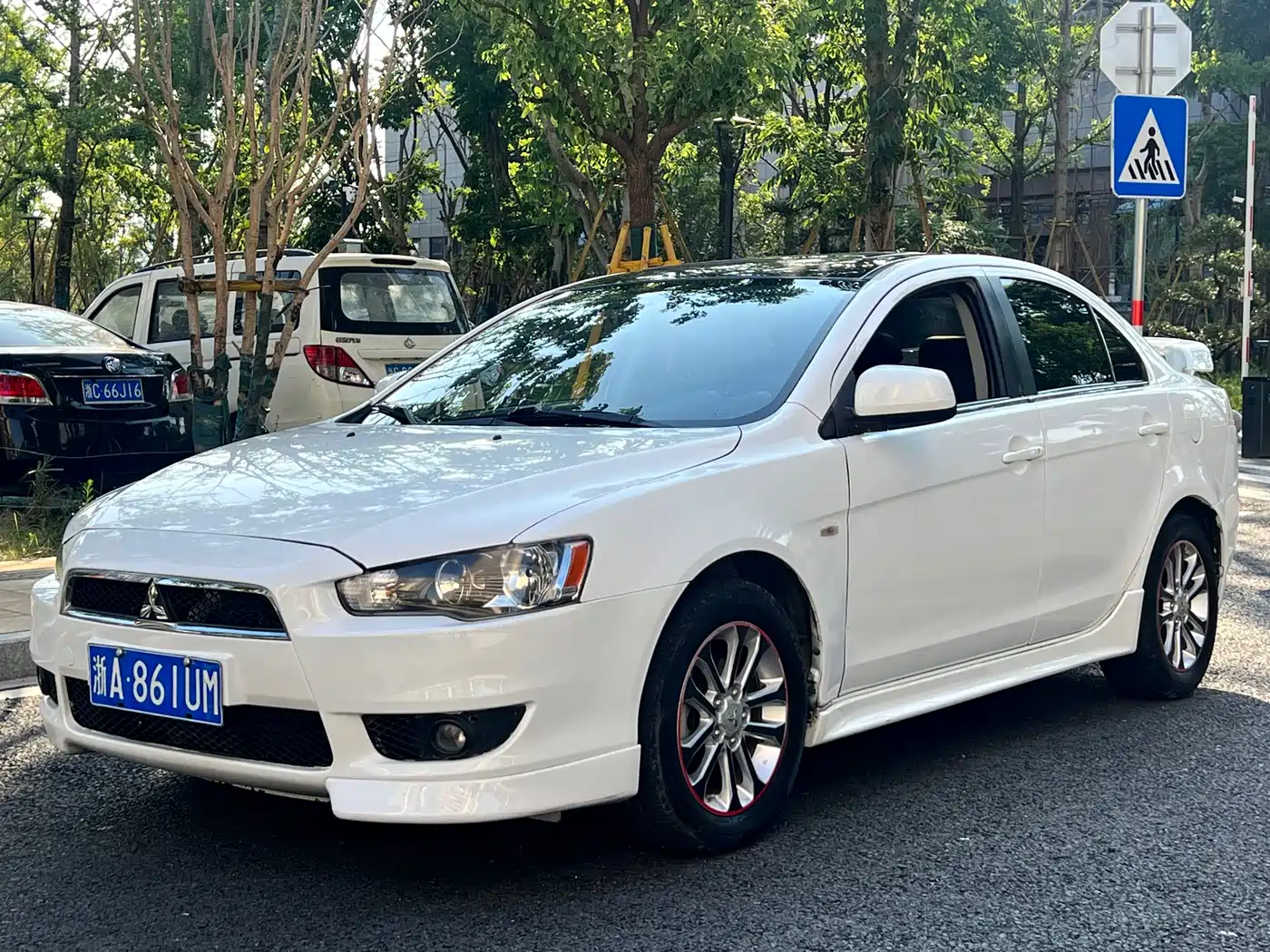 Mitsubishi Lancer EX 2012 Zhishang 1.8L CVT Luxury