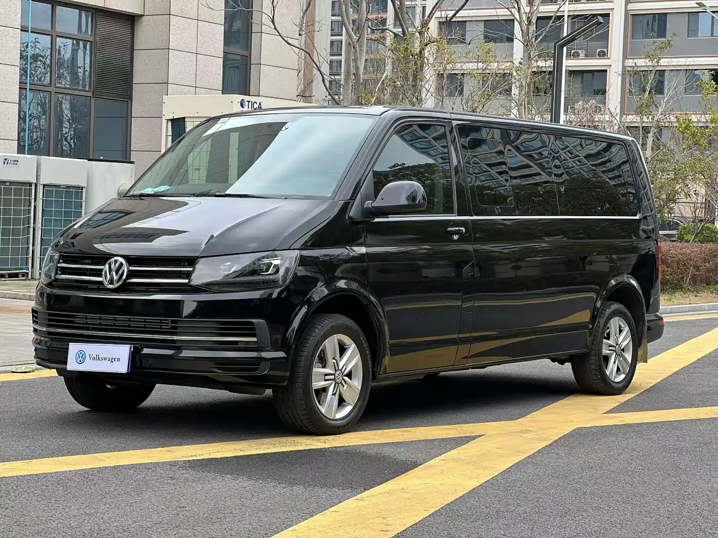 Volkswagen Caravelle 2018 2.0TSI 4WD Comfort Edition 7-Seater фото 2