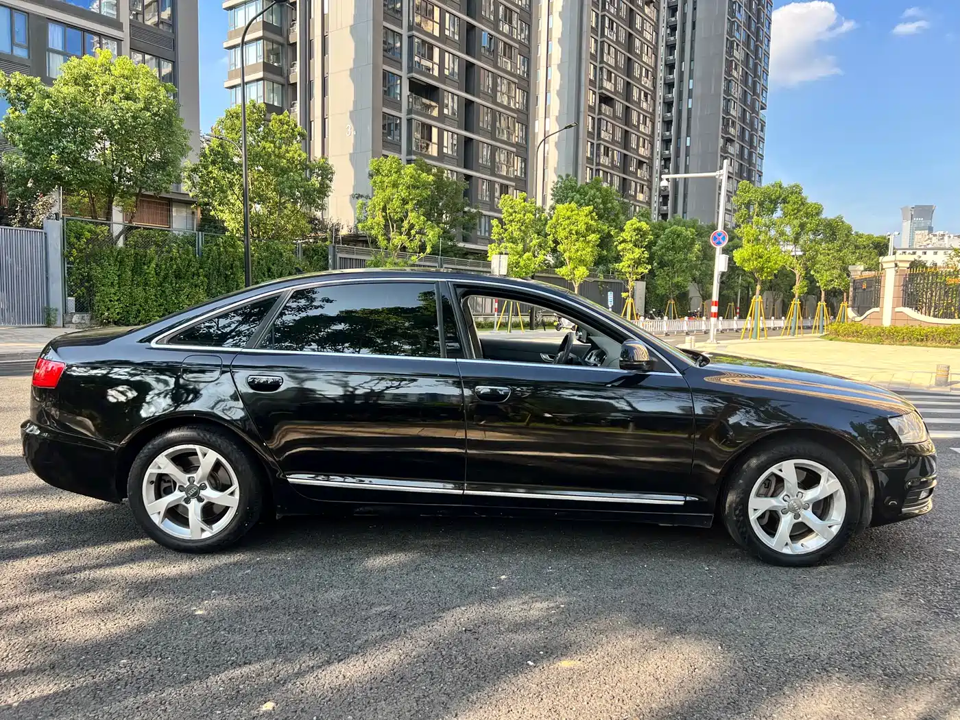 Audi A6L 2011 3.0 TFSI quattro Luxury фото 4