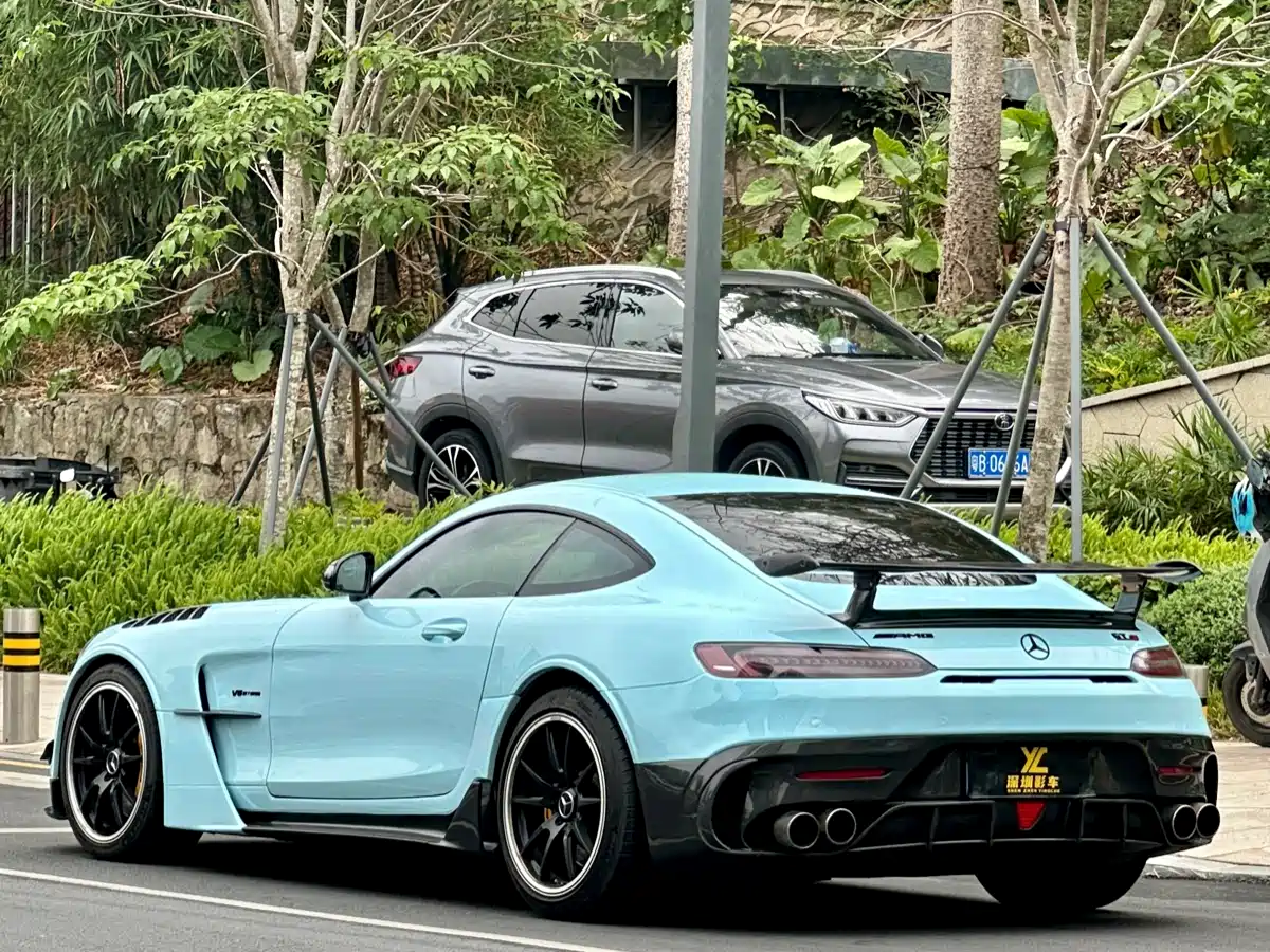 MERCEDES-BENZ AMG GT