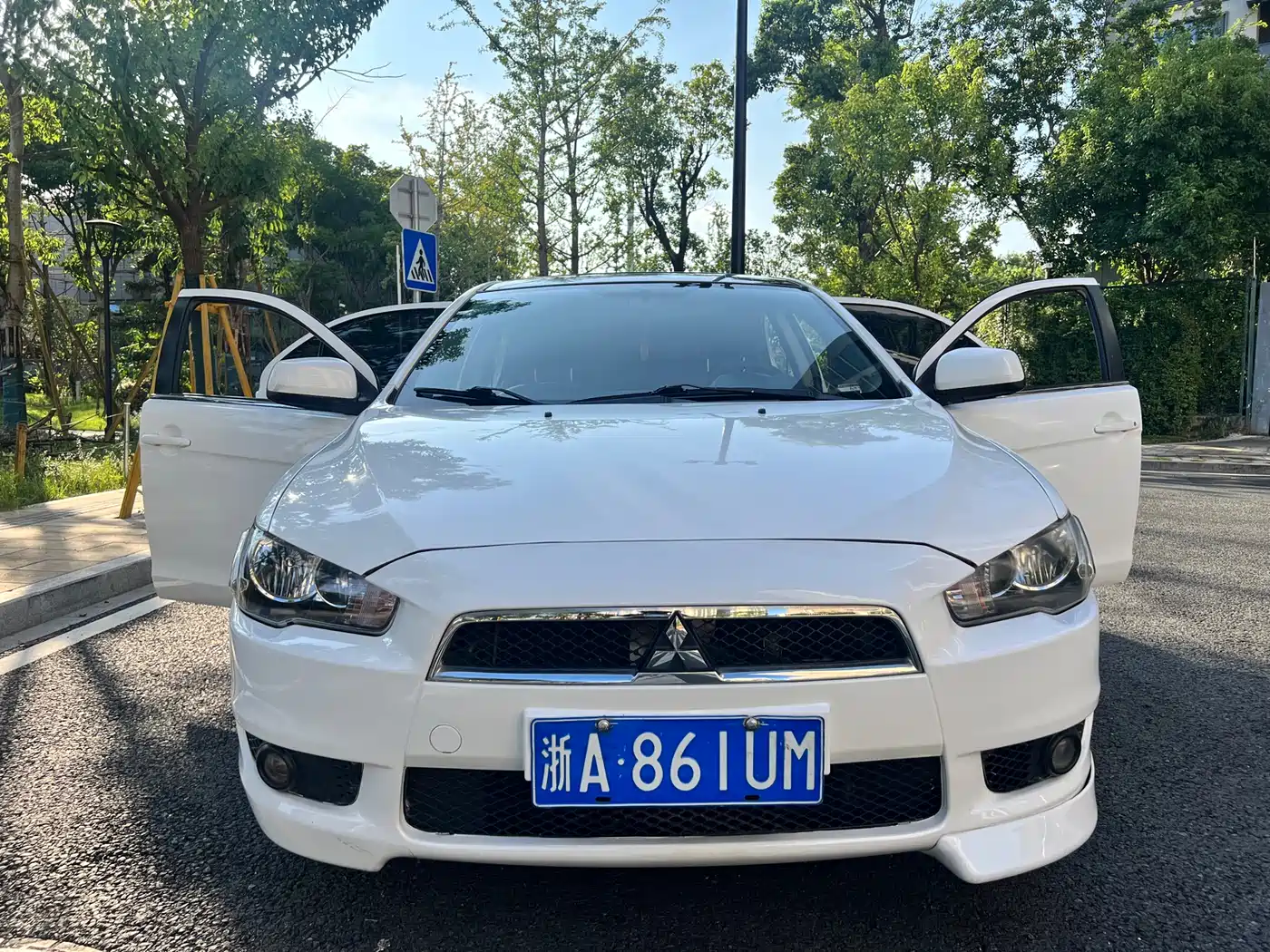 Mitsubishi Lancer EX 2012 Zhishang 1.8L CVT Luxury фото 20