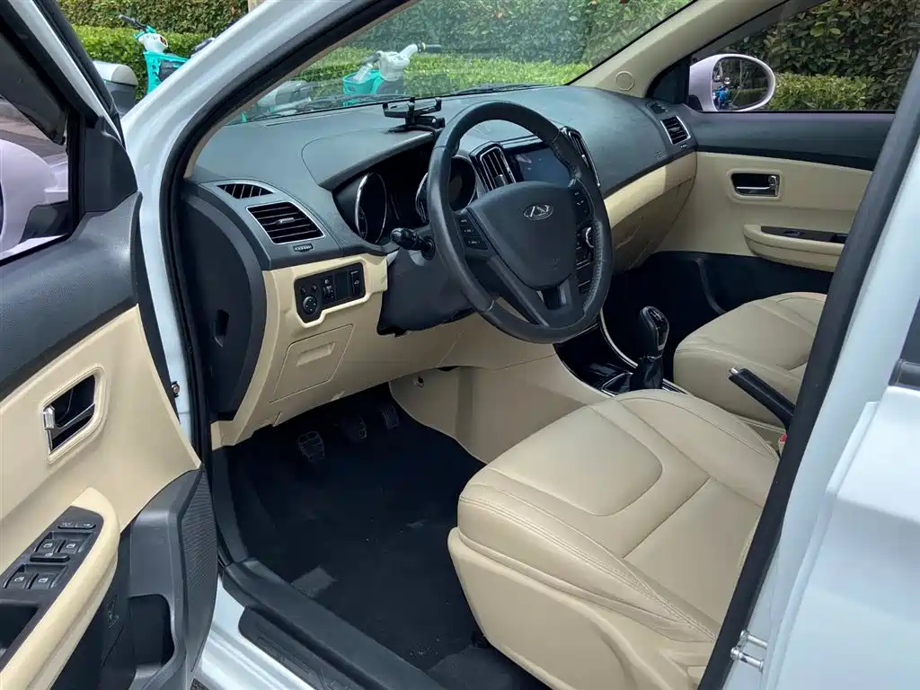 Chery E3 2015 2015 1.5L Manual Smart Edition