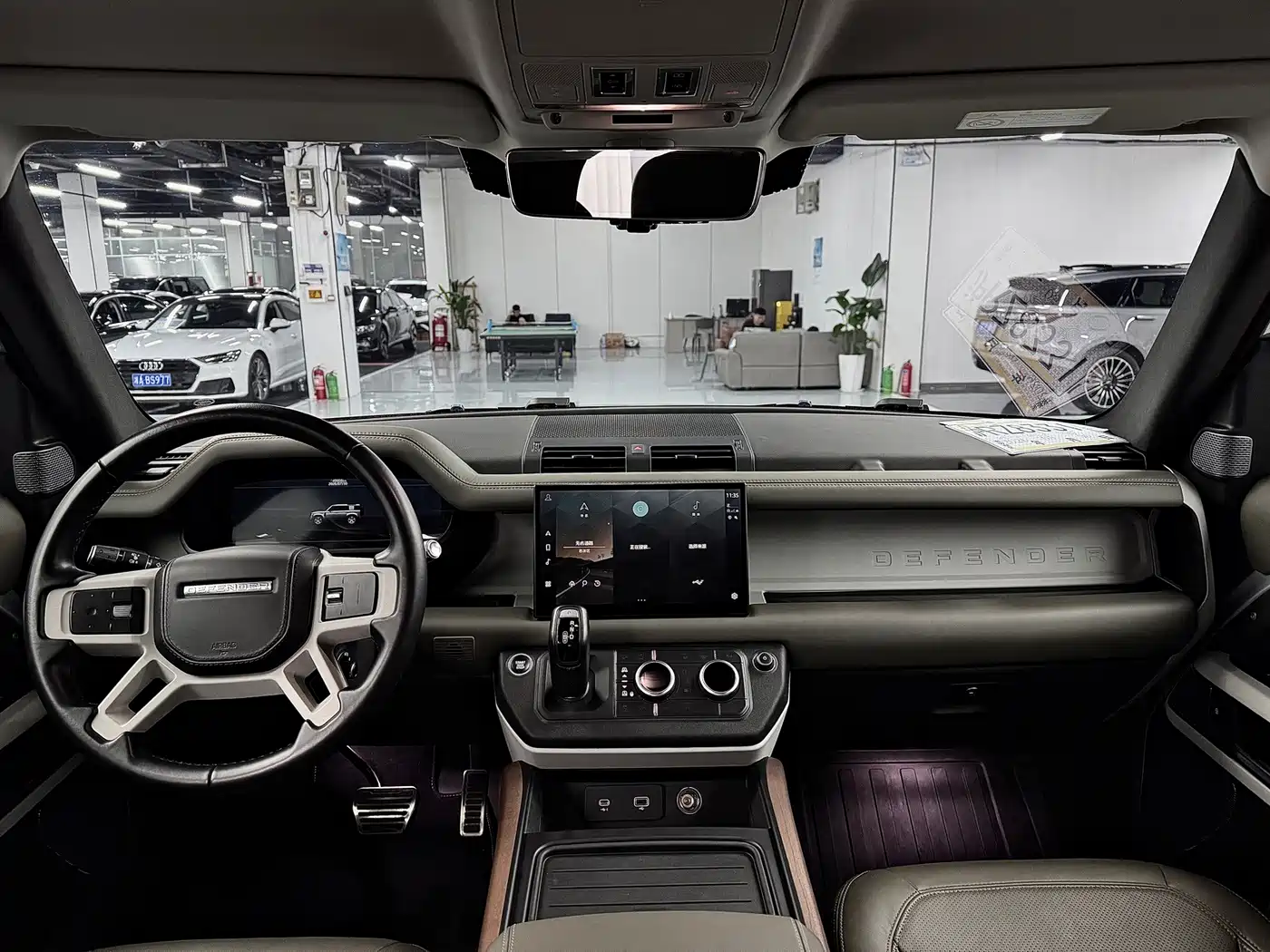 Фото 5 - Land Rover Defender