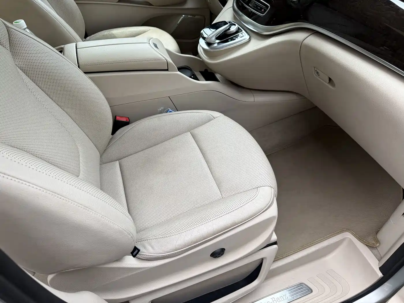 Mercedes-Benz V-Class 2016 2016 V 260 L Premium Long