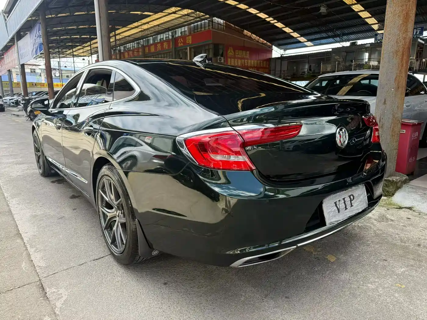 Фото 9 - Buick LaCrosse