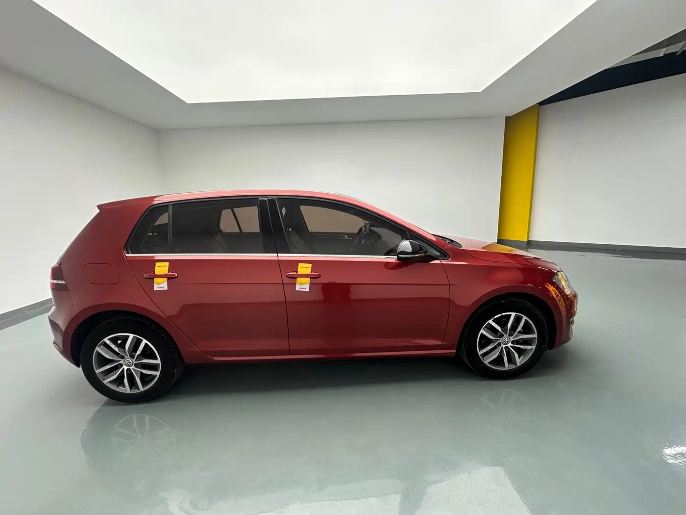 Volkswagen Golf 2017 230TSI Auto Luxury Millionth Anniversary Edition фото 8