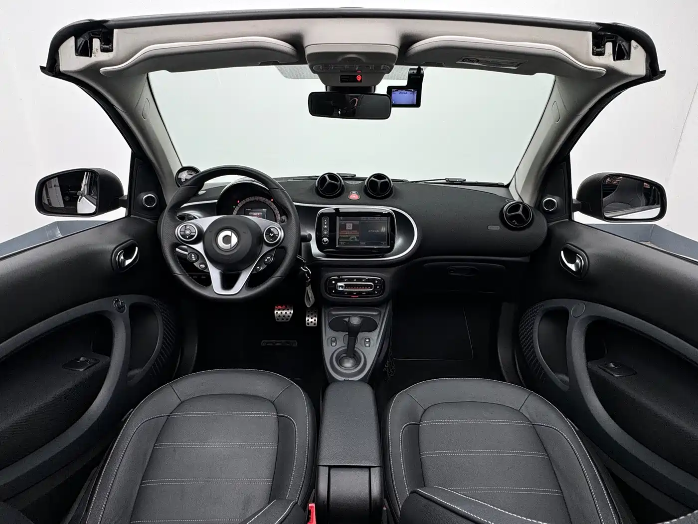 smart fortwo 2018 2018 0.9T 66kW Convertible Pioneer Edition China V
