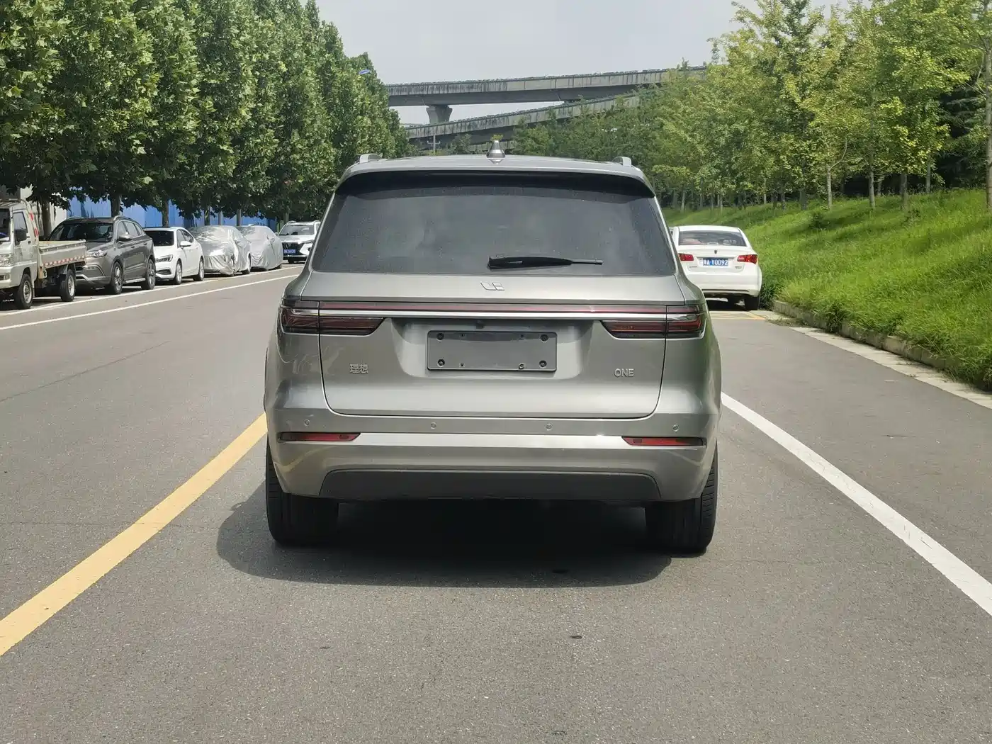 Фото 4 - Li Auto Li ONE