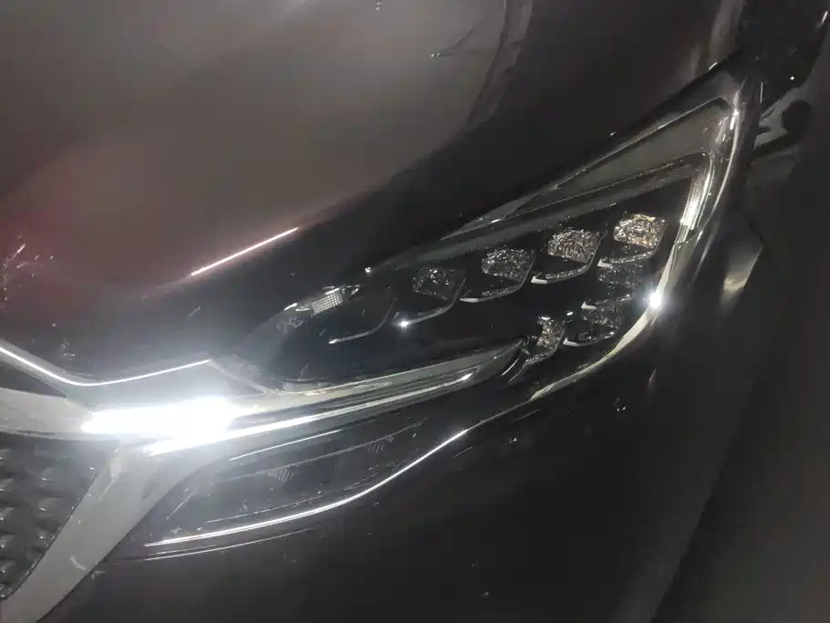 Фото 5 - Buick GL8