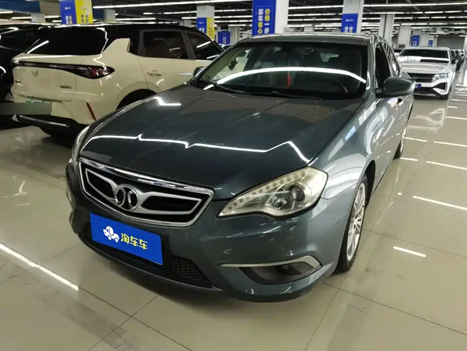BAIC Senova D70 2013 2013 2.0T Comfort Edition