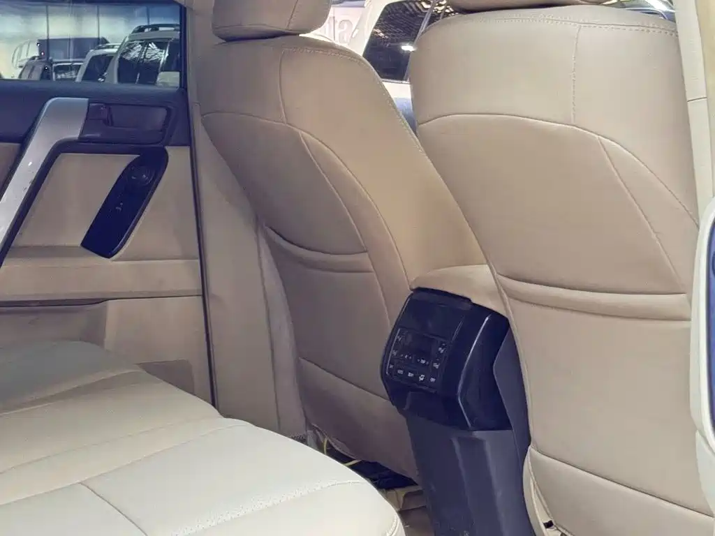 Toyota Prado (Import) 2017 2014 2.7L Automatic Standard Edition
