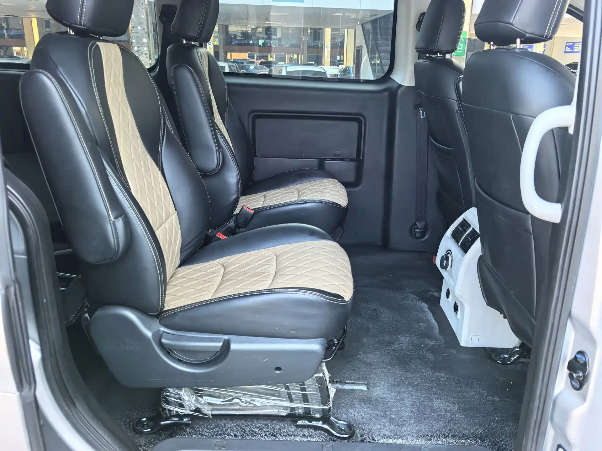 Фото 8 - JAC Refine M3