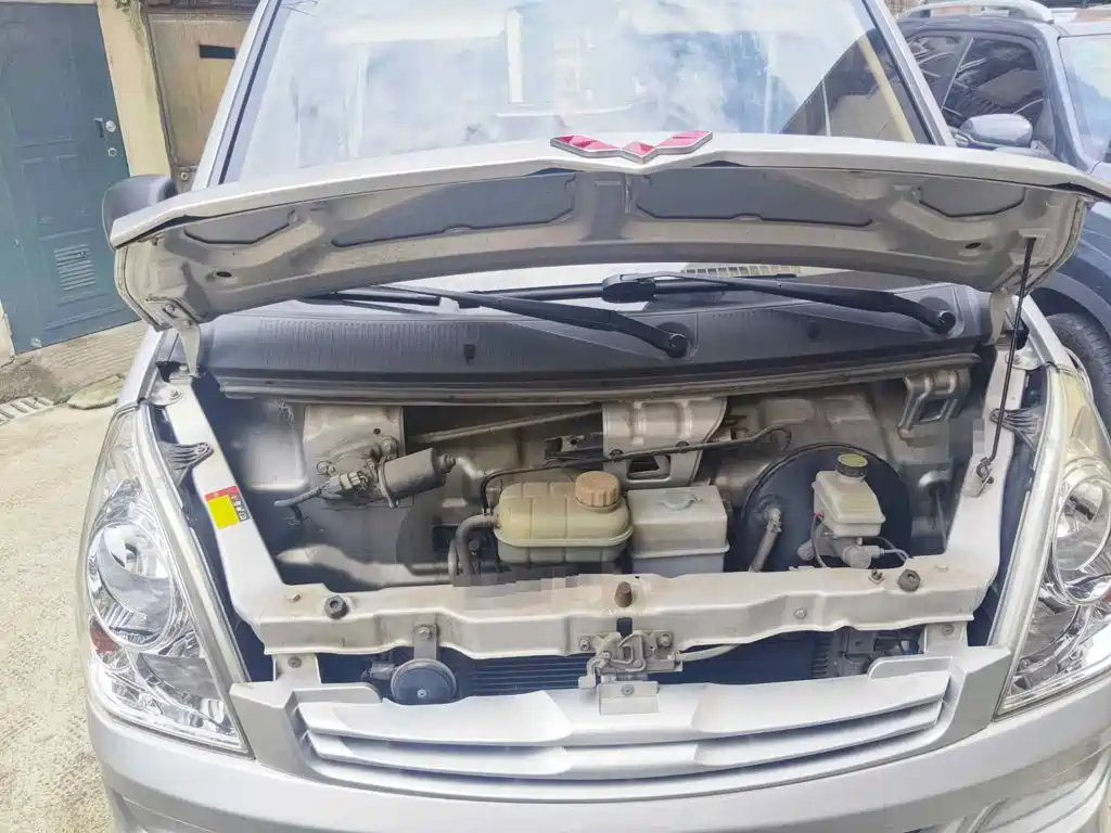 Wuling Motors Wuling Rongguang S 2021 2021 Model 1.2L Basic 7-Seater LSI