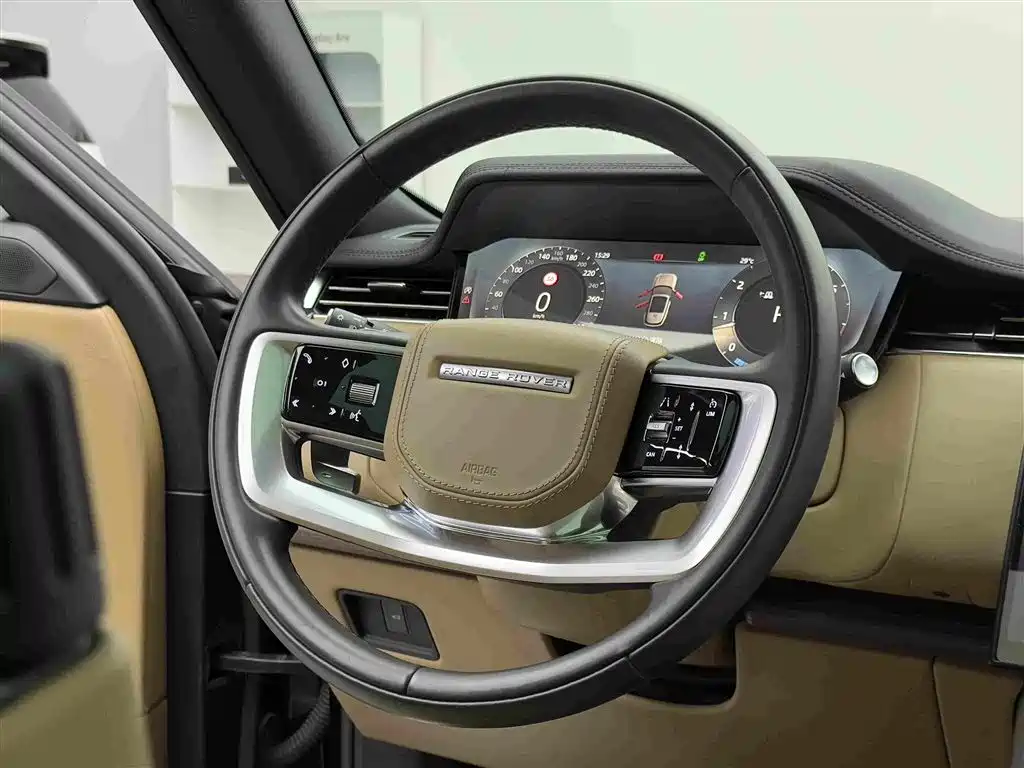 Land Rover Range Rover 2023 2023 3.0 L6 400PS Golden Age 7-Seater Long Wheelbase