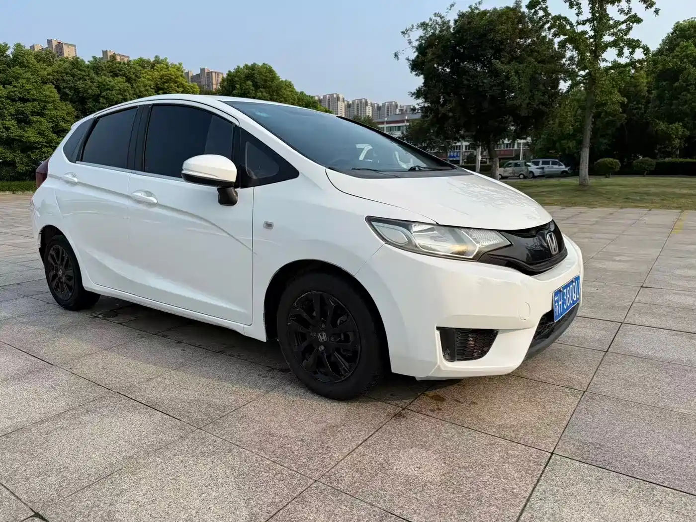 Photo 1 - Honda Fit