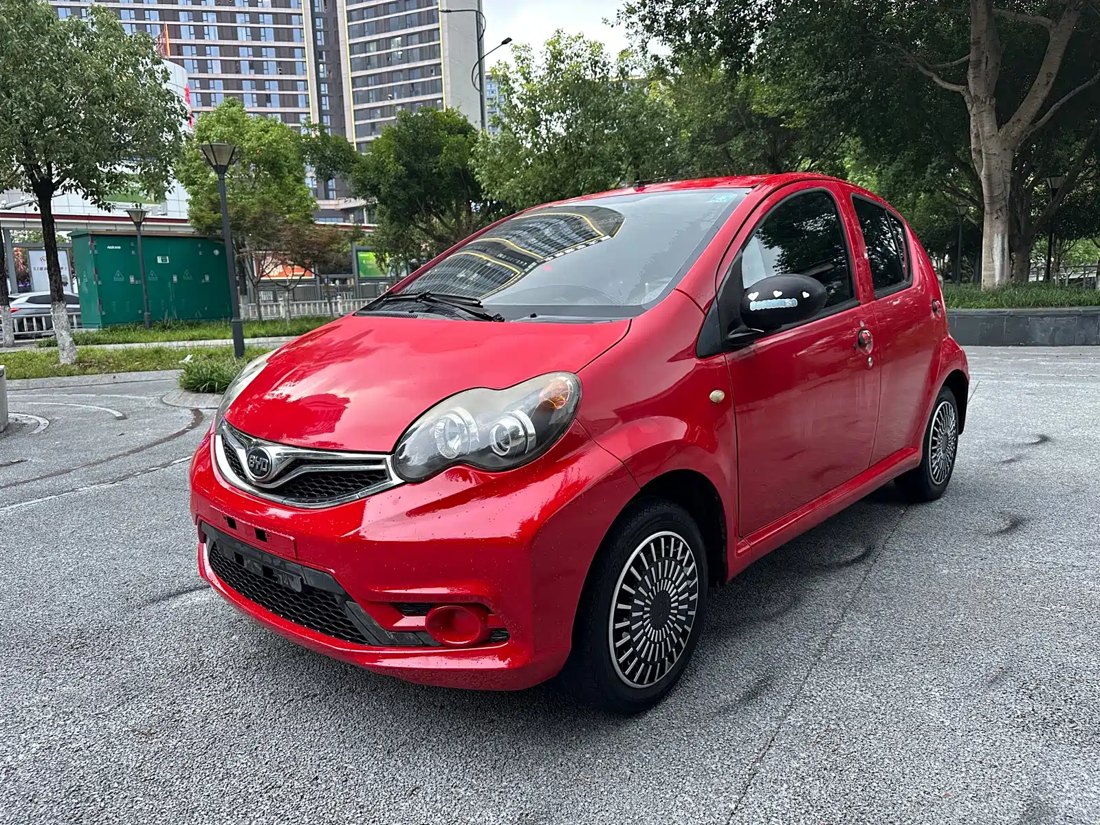 Фото 1 - BYD F0