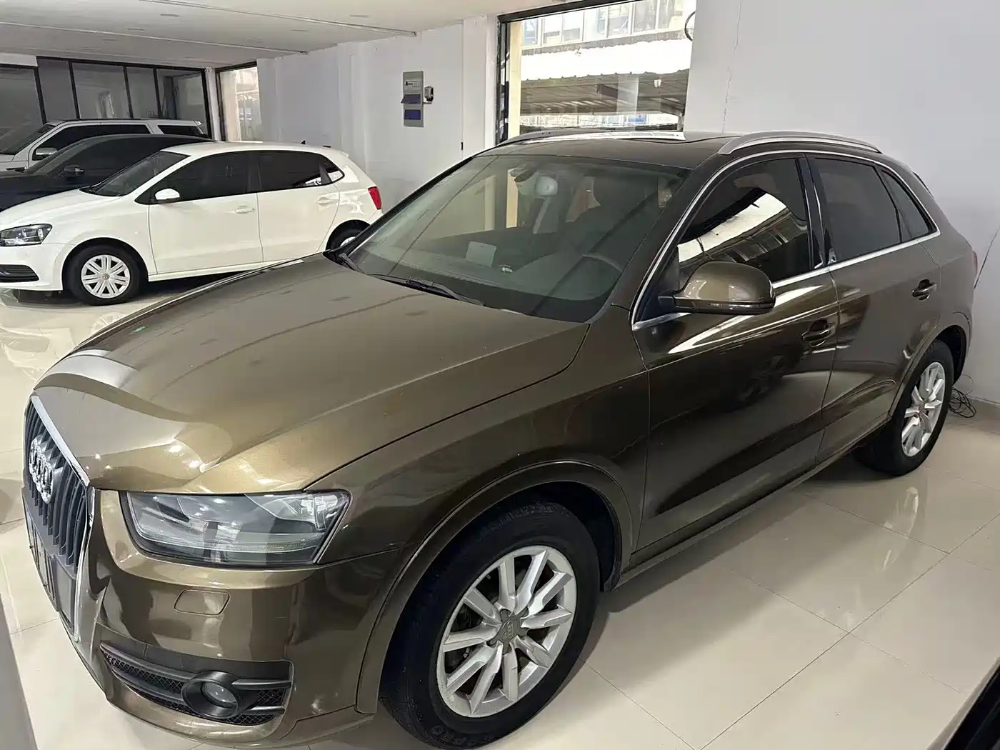 Фото 1 - Audi Q3