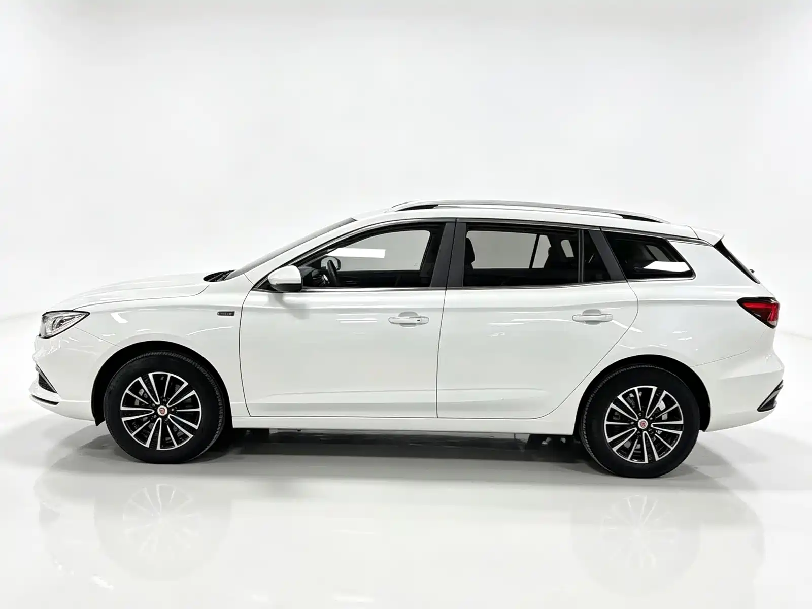 Фото 2 - Roewe Ei5