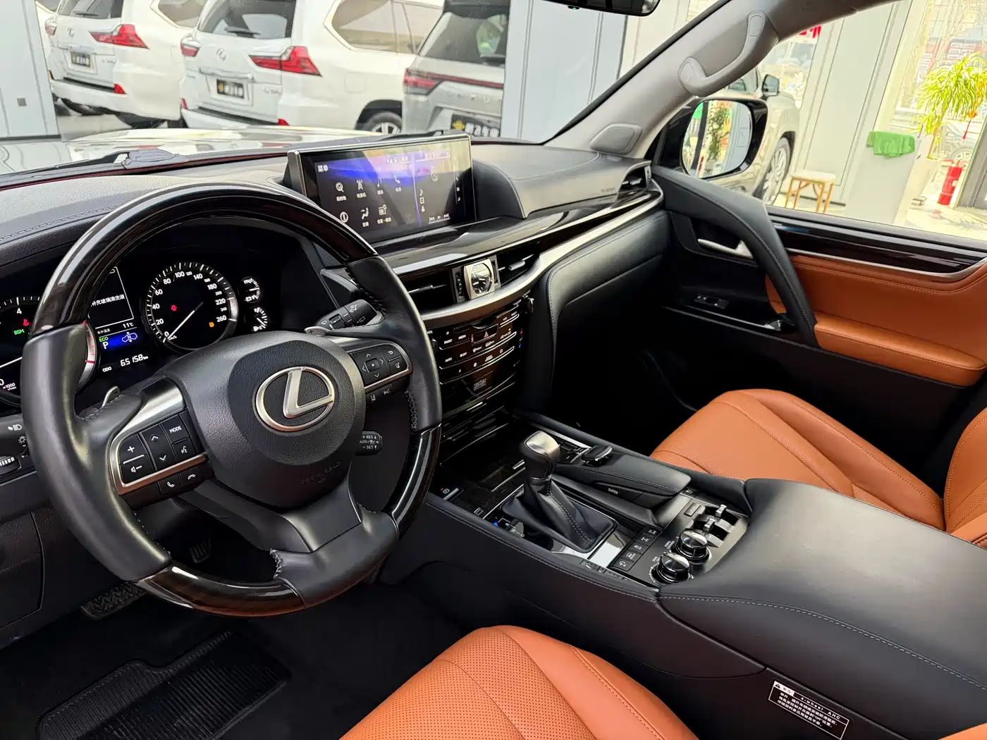 Lexus LX 2019 570 Prestige Luxury Edition фото 6