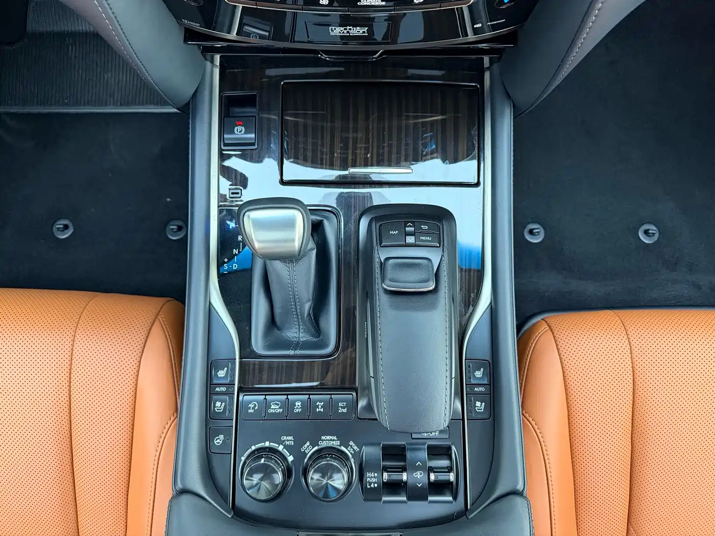 Lexus LX 2019 570 Prestige Luxury Edition фото 11