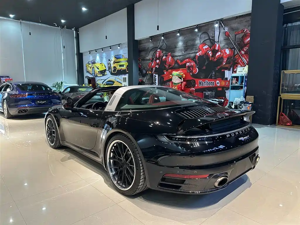 Porsche 911 2023 Targa 4 3.0T фото 21