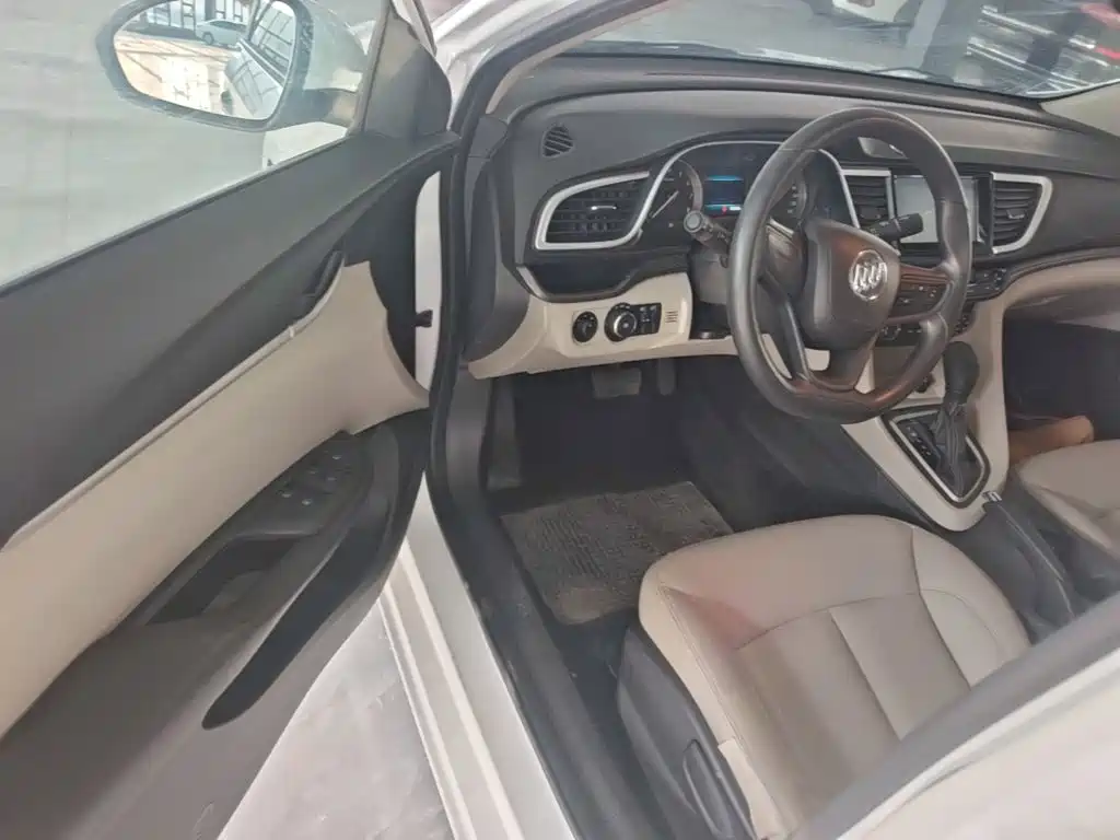 Фото 16 - Buick Excelle