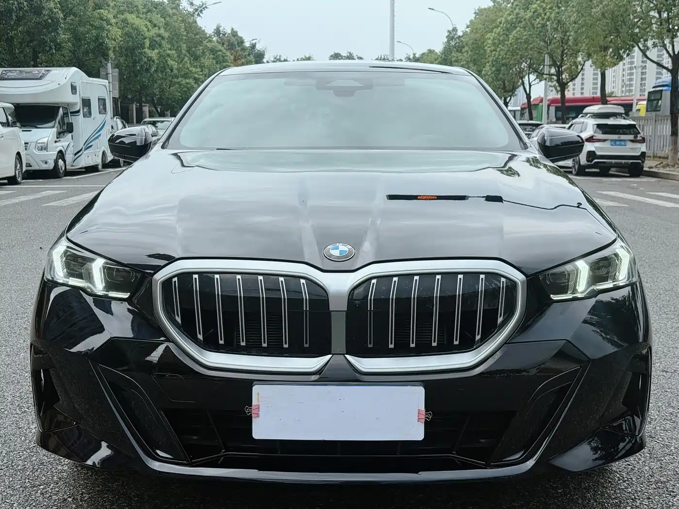 Фото 2 - BMW 5 Series