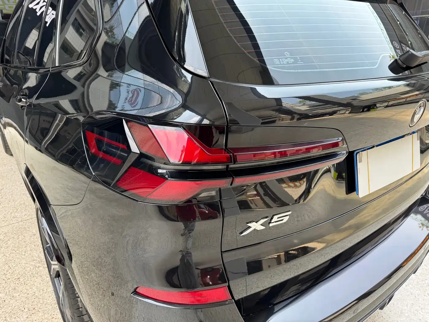 BMW X5 2023 xDrive 30Li Premium M Sport Black Night Package фото 20