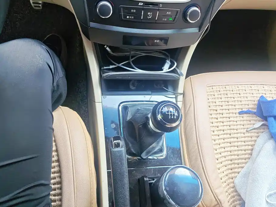 BYD G6 2015 2013 1.5TI Manual Luxury