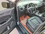 Фото 16 - Ford Edge