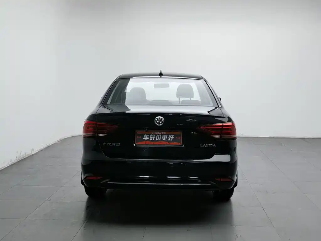 Photo 4 - Volkswagen Lavida