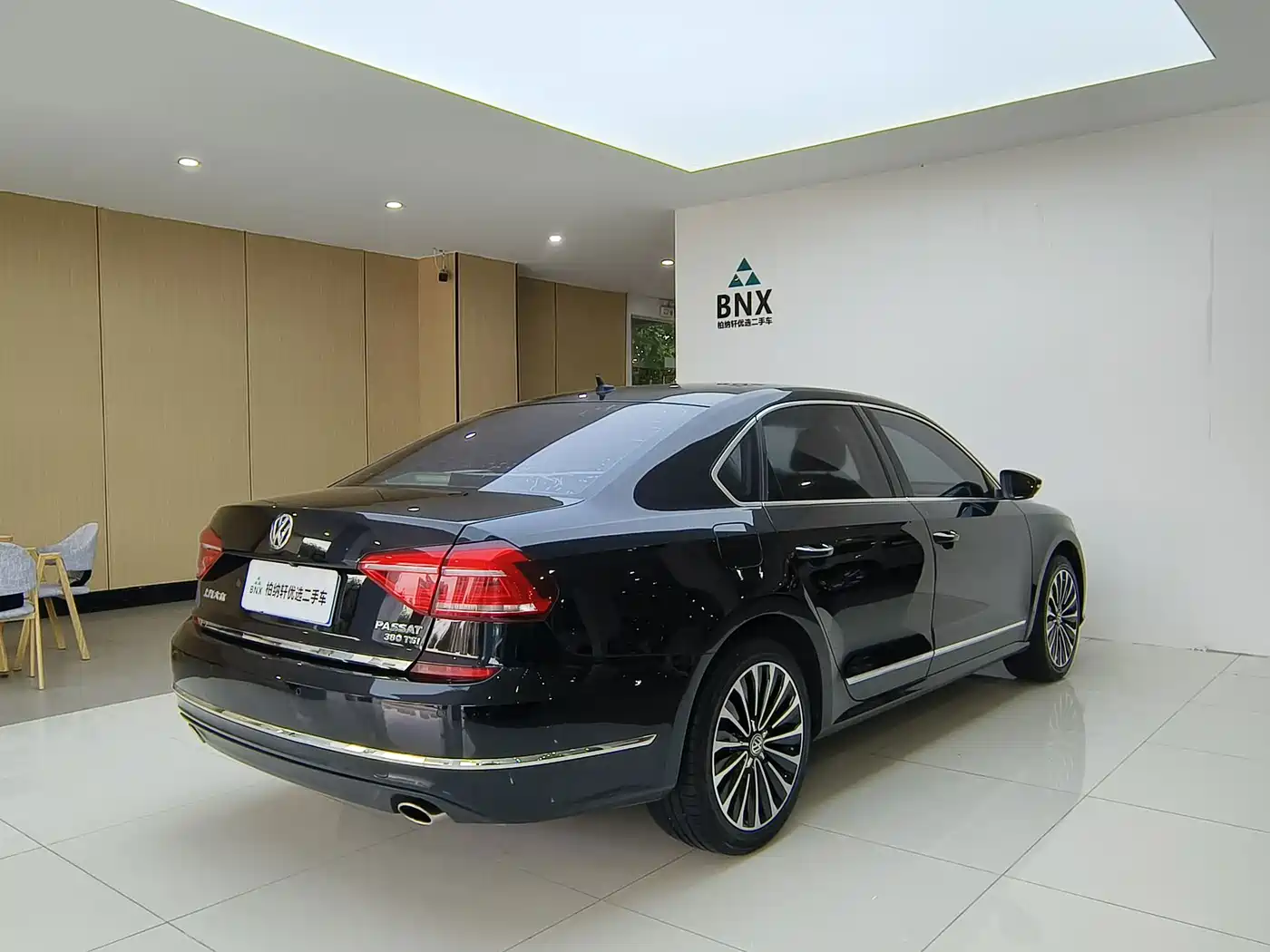 Фото 2 - Volkswagen Passat