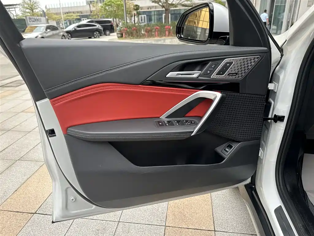 BMW X1 2023 sDrive25Li X Design Package фото 25