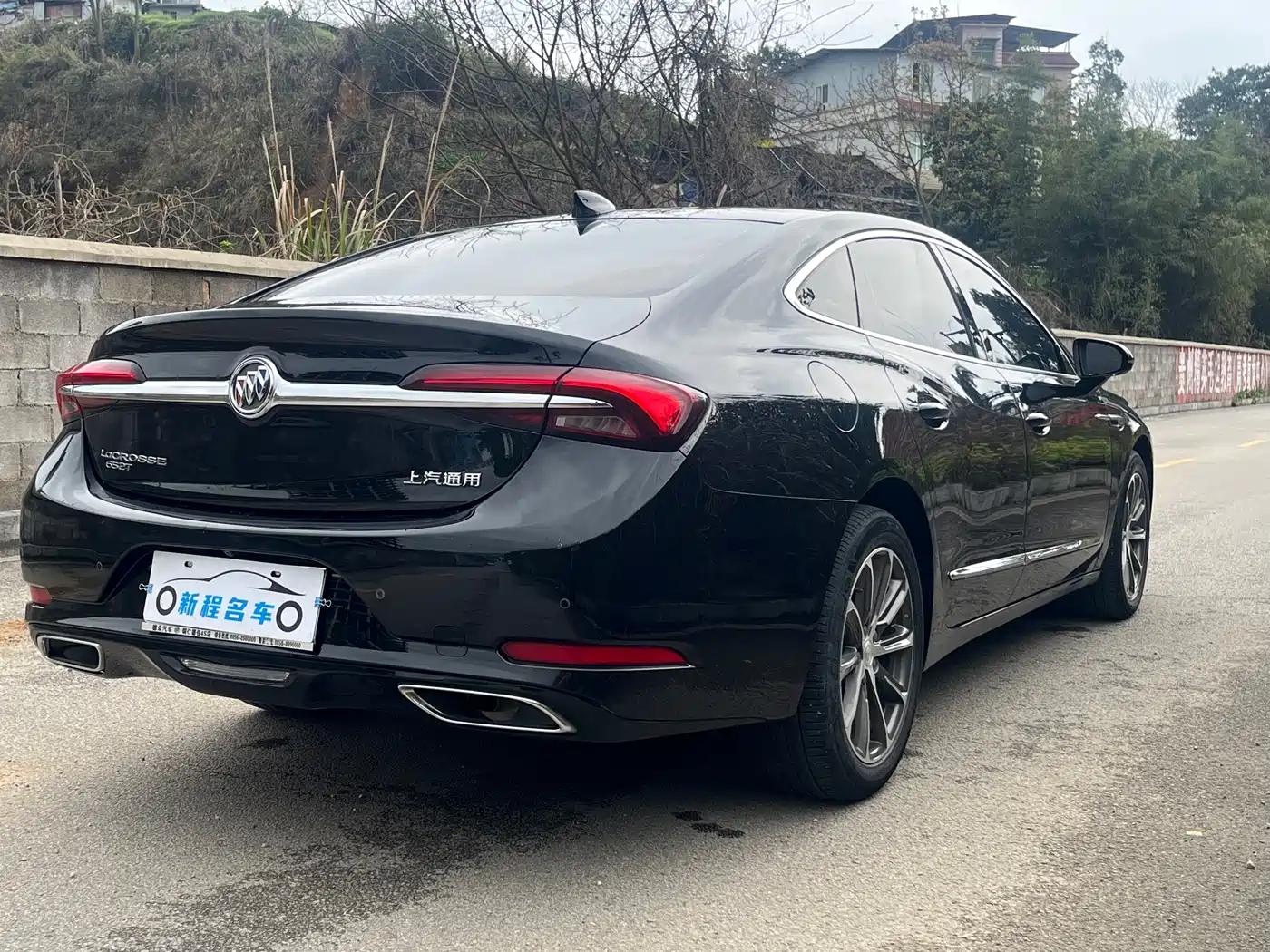 BUICK LACROSSE
