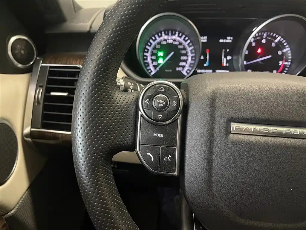Land Rover Range Rover Sport 2014 3.0 SC V6 HSE фото 15