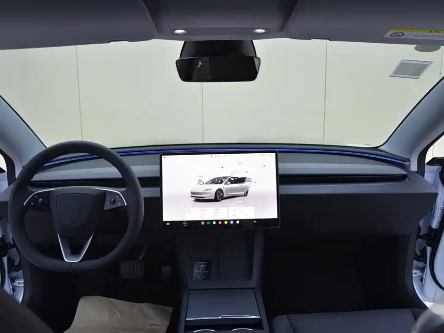 Tesla Model 3 2026 2025 Model Year Facelift Rear-Wheel Drive
