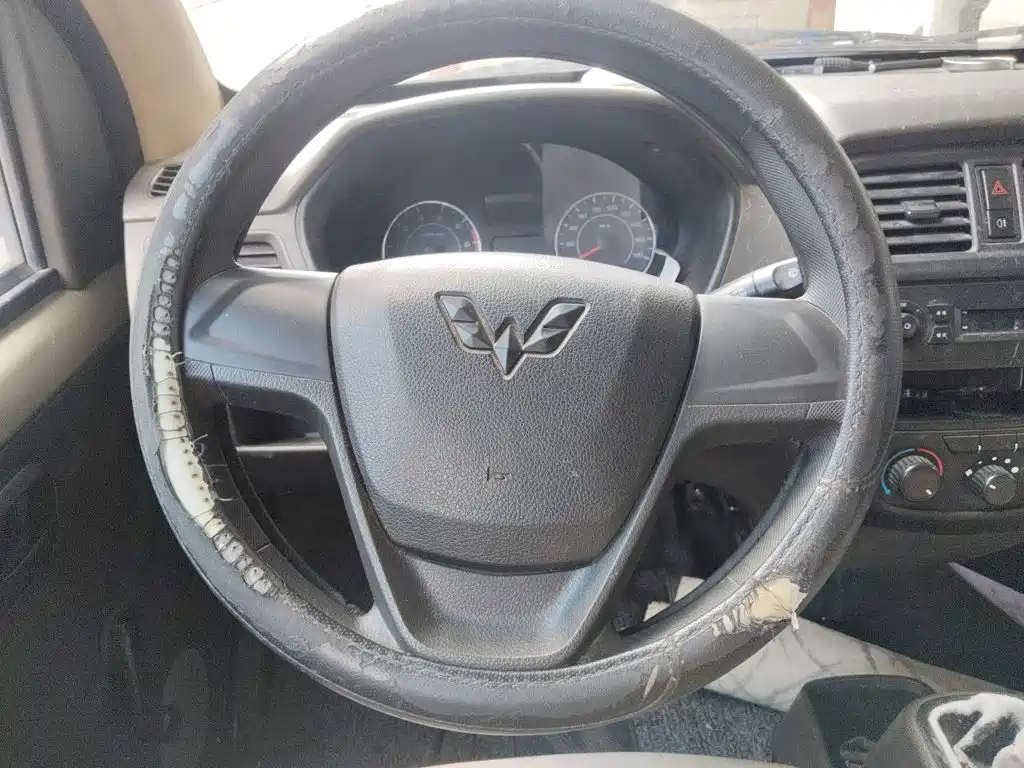 Wuling Motors Wuling Rongguang 2022 2020 1.2L S Basic Model China VI