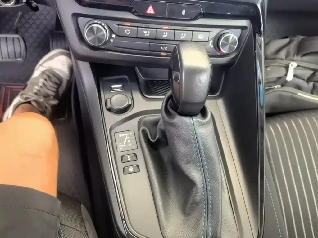 Peugeot 308 2018 2018 1.6L Auto Fashion Edition