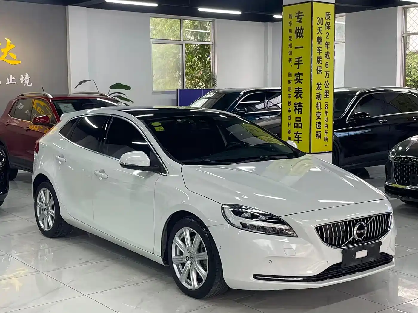 Volvo V40 2018 2017 T4 Inscription