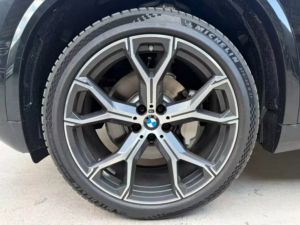 BMW X5 2026 2026 Facelift xDrive 30Li Exclusive M Sport Shadowline Package