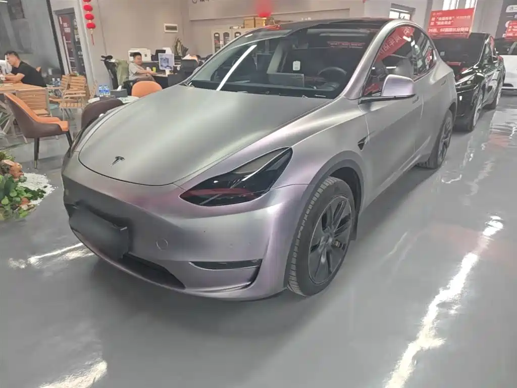 Tesla Model Y 2023 Long Range All-Wheel Drive Edition
