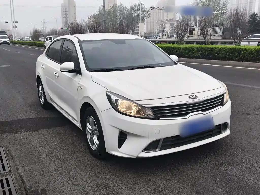 Photo 22 - Kia Forte
