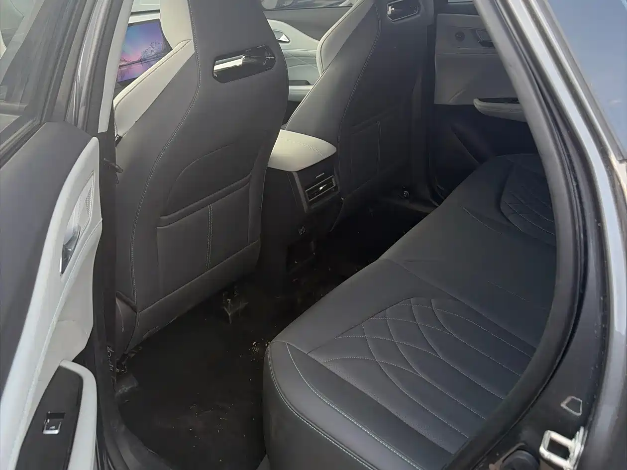 Changan UNI-Z New Energy 2023 2024 Blue Whale iDD 125km Surpassing Edition